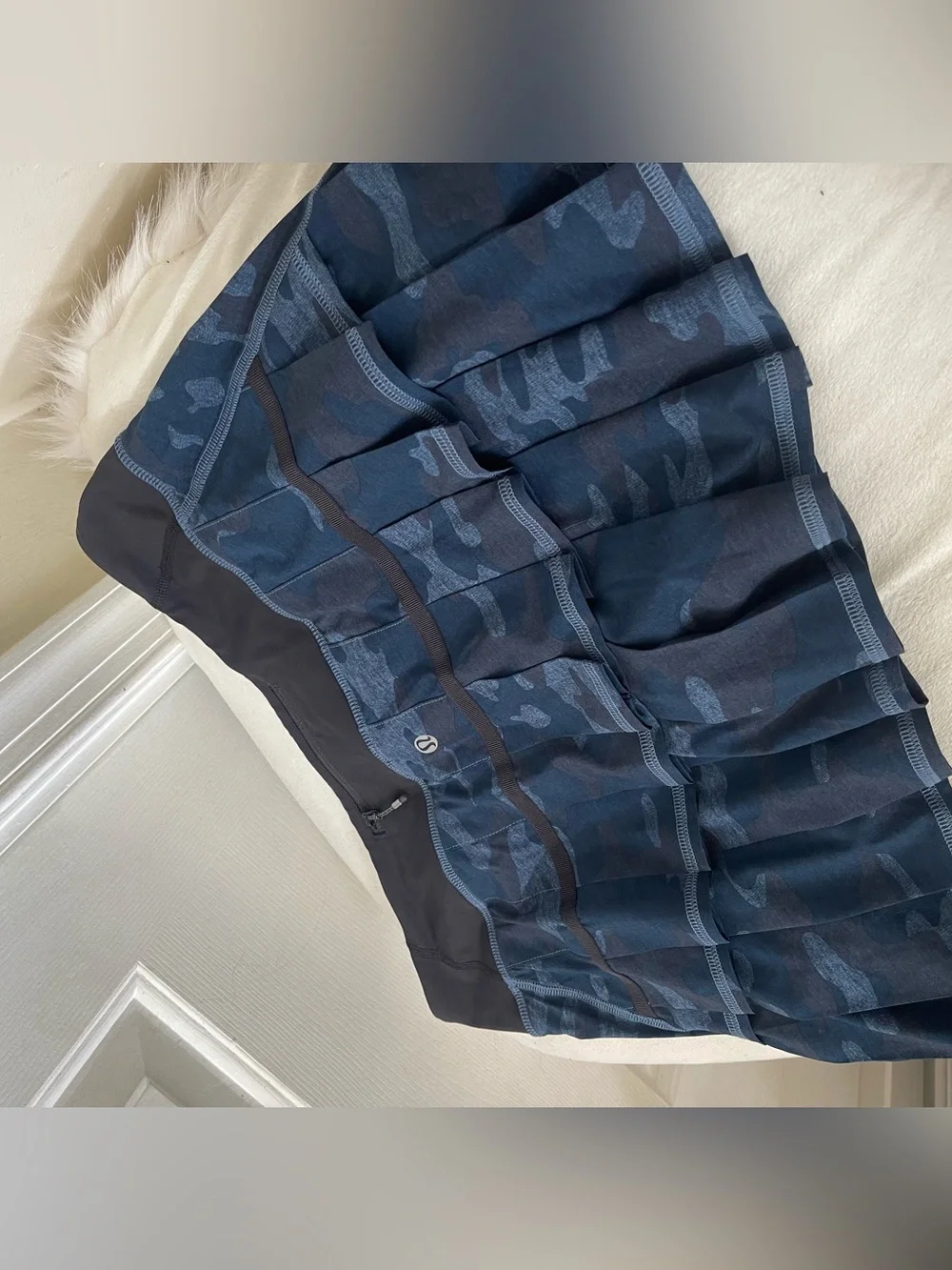 lululemon athletica Pace Setter Navy Blue Camouflage Skater Skirt size 8